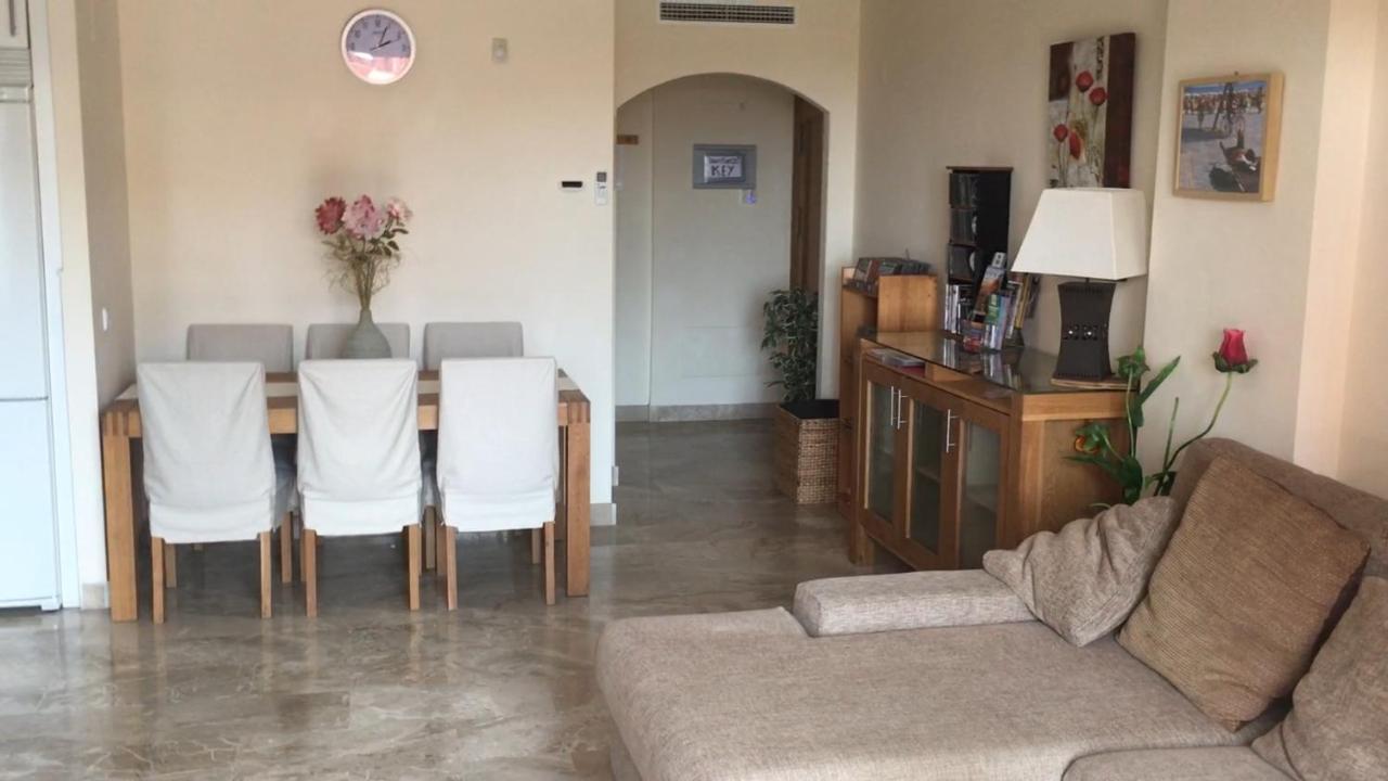Luxury 2-Bedrooms & Bathrooms Estepona Apartment Kültér fotó