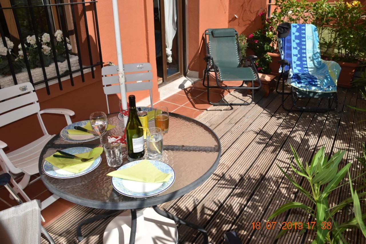 Luxury 2-Bedrooms & Bathrooms Estepona Apartment Kültér fotó